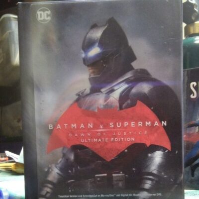 Batman v Superman Dawn of Justice Ultimate Edition Blue Ray Disc Set