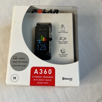 NWT Polar A360 Fitness Tracker Wrist based Heart Rate Medium