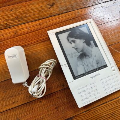 Amazon 6″ Kindle D00111  1st Gen eBook Reader Power Cord In working condition