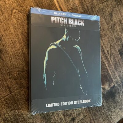 PITCH BLACK Steelbook (Blu-ray + Digital) {Rare}