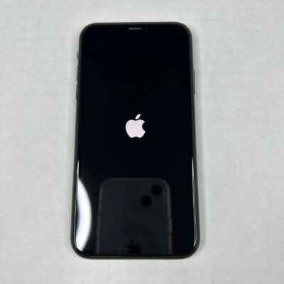 Apple iPhone XR 64 GB in Black for Unlocked