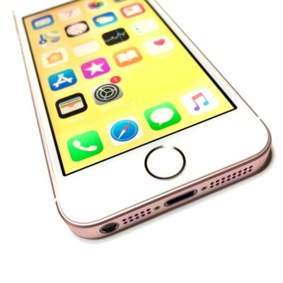 iPhone SE (Unlocked) 64GB Rose Gold Apple