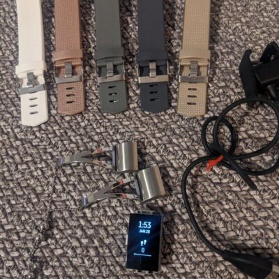 Fitbit Charge 2 Lot