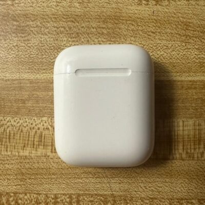 Apple AirPods 2nd Generation Charging Case in White