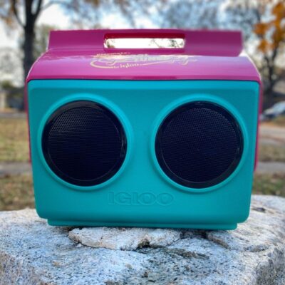 Igloo Playmate Kool Tunes Retro Cooler with Bluetooth Speakers