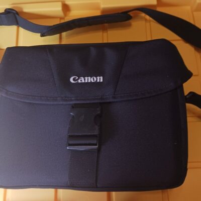 Canon 100ES Black Nylon Padded Camera Bag with Shoulder Strap