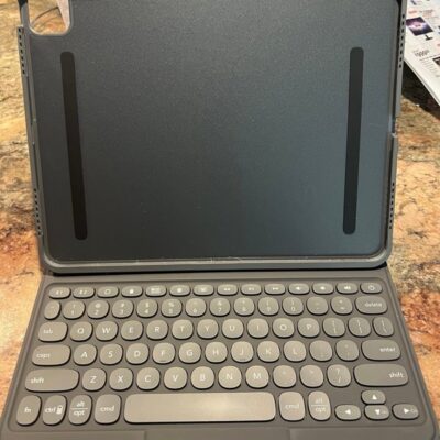 iPad Pro 12.9” Case with keyboard