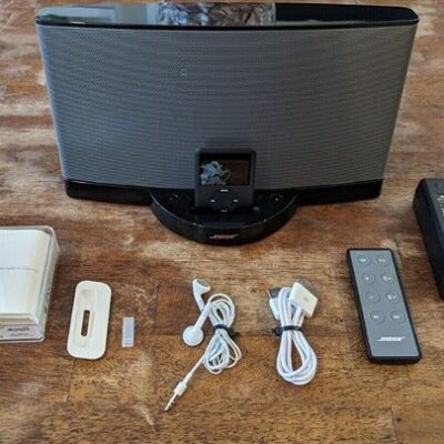 Bose Sound Dock Series II Digital Music Station w/ iPod MB261LL A1236 Nano 8GB