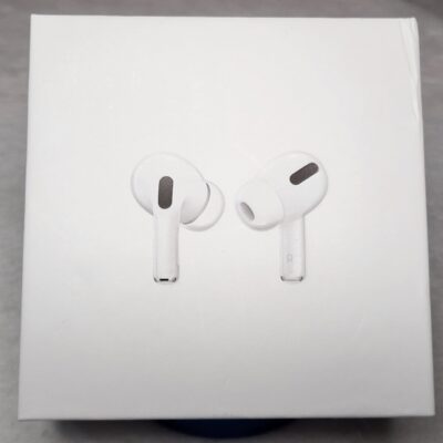 Apple AirPods Pro with MagSafe Charging Case