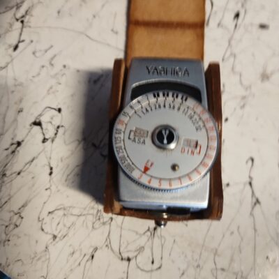 YASHICA YEM 35 Super Shoe Mount Light Meter and Case