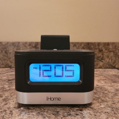 iHome iPL8BN Stereo FM Clock Radio with Lightning Dock for iPhone/iPod