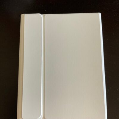 10,9” Ipad Air case & Keyboard