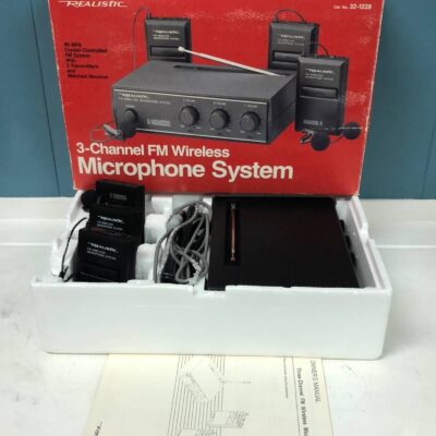 Vtg Realistic 3-Channel FM Wireless Microphone System 32-1228 Three Microphones