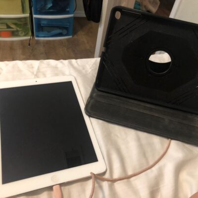 Ipad model a1475 & case