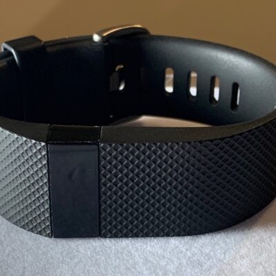 Fitbit Charge HR/ Black. New, Never Used. USB Cable & Sync Doggle w/ case