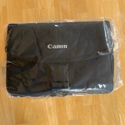 Canon EOS Shoulder Camera Bag Black 100ES NEW