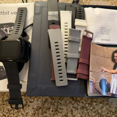 Fitbit Versa Smartwatch