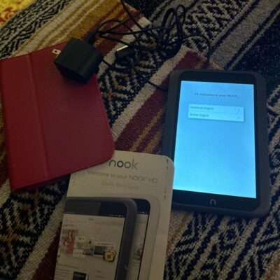 Nook HD BNTV400 8GB WiFi Barnes & Noble Tablet