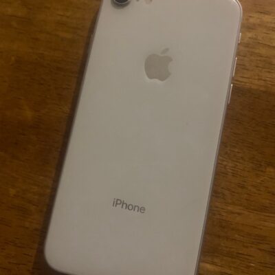 iPhone 8 Silver 64 GB Unlocked