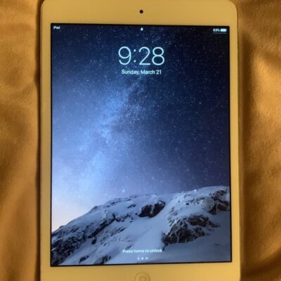 Apple iPad Mini 2nd Generation 16GB in Silver