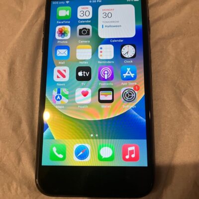 Apple iPhone SE 2nd Generation 2020 128 GB in Black for Unlocked