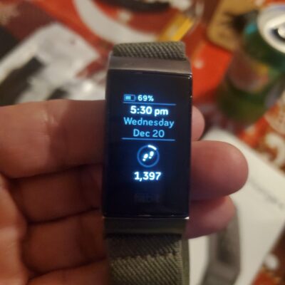 Fitbit Charge 4